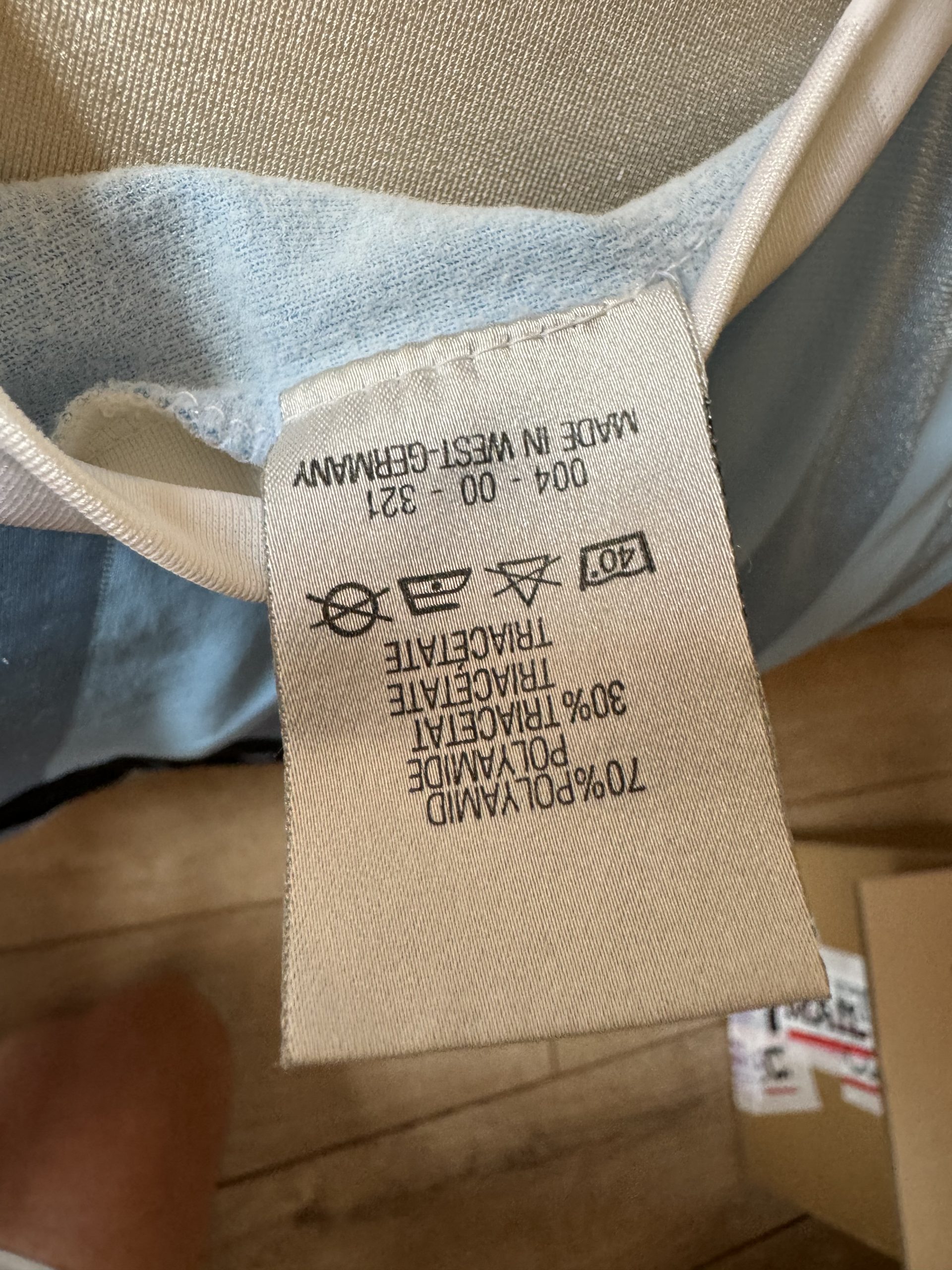 Match Worn World Cup 1990 Uruguay Shirt - Image 10