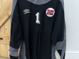 Match worn Norway shirt.