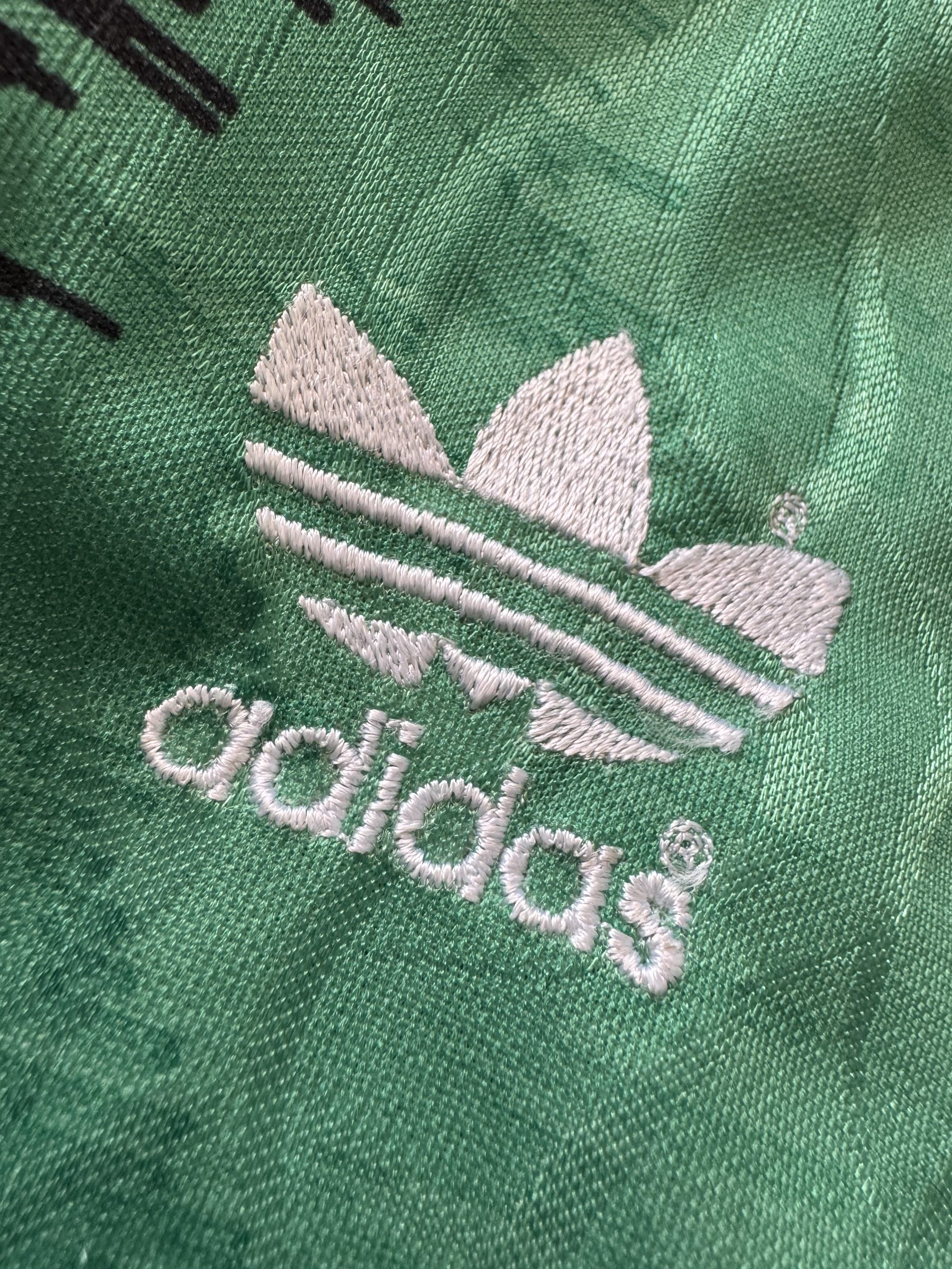 Match Worn Manchester United Shirt - Image 20