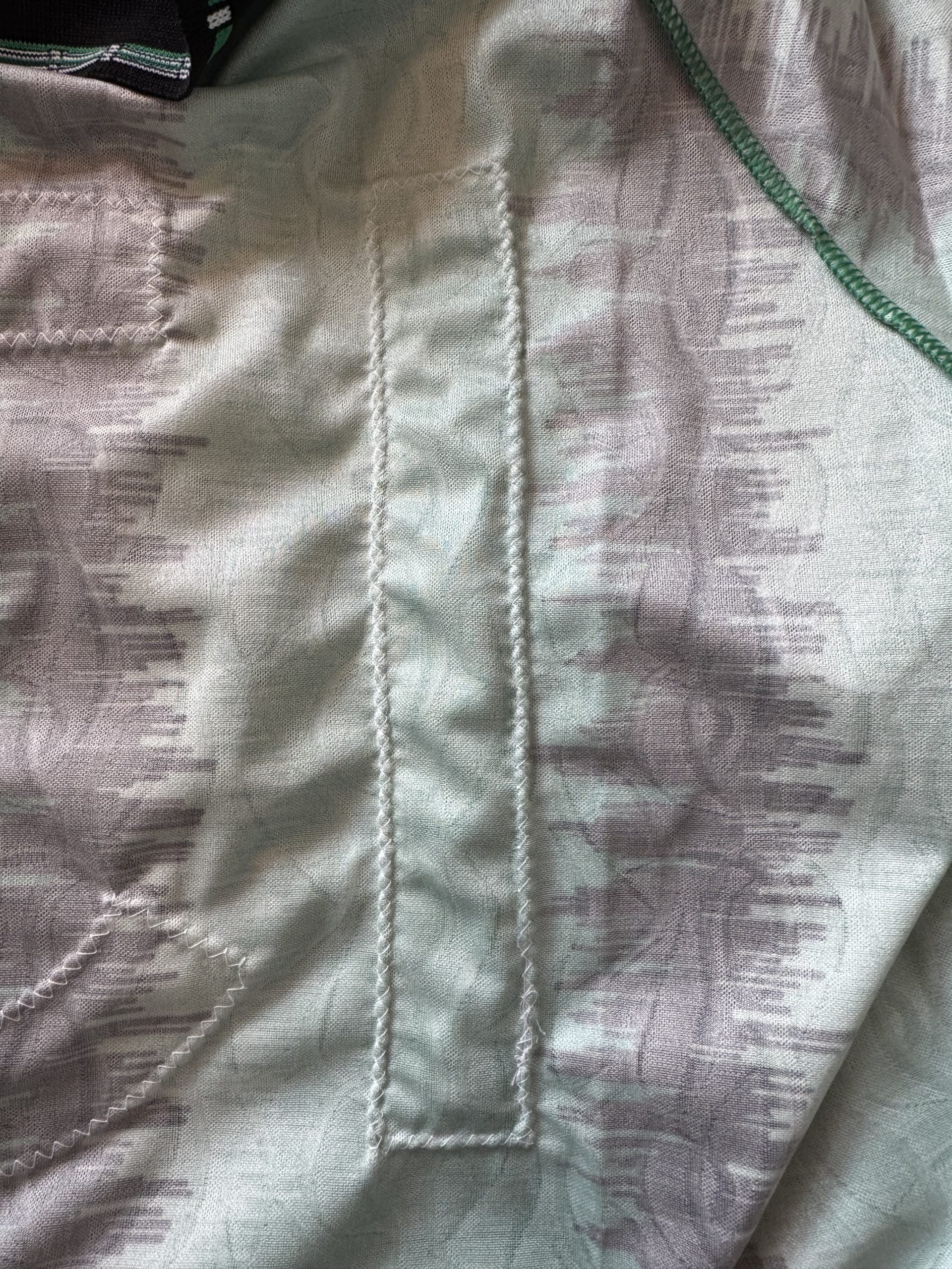 Match Worn Manchester United Shirt - Image 12