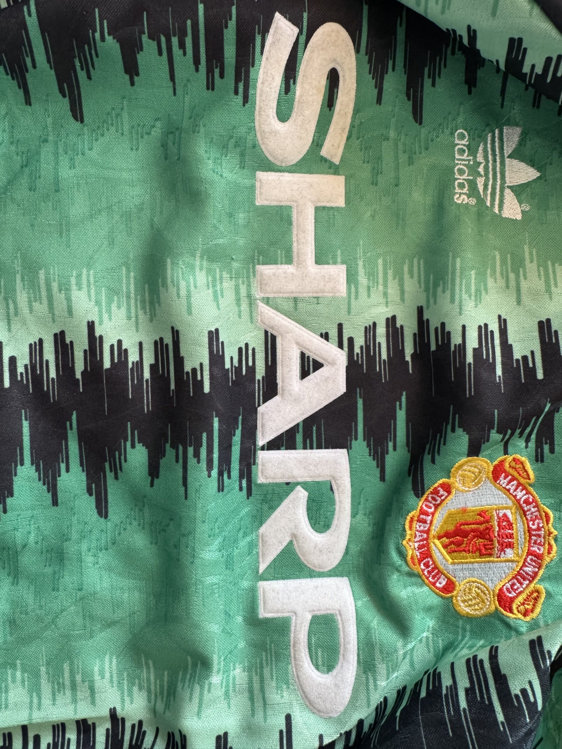 Match Worn Manchester United Shirt - Image 10