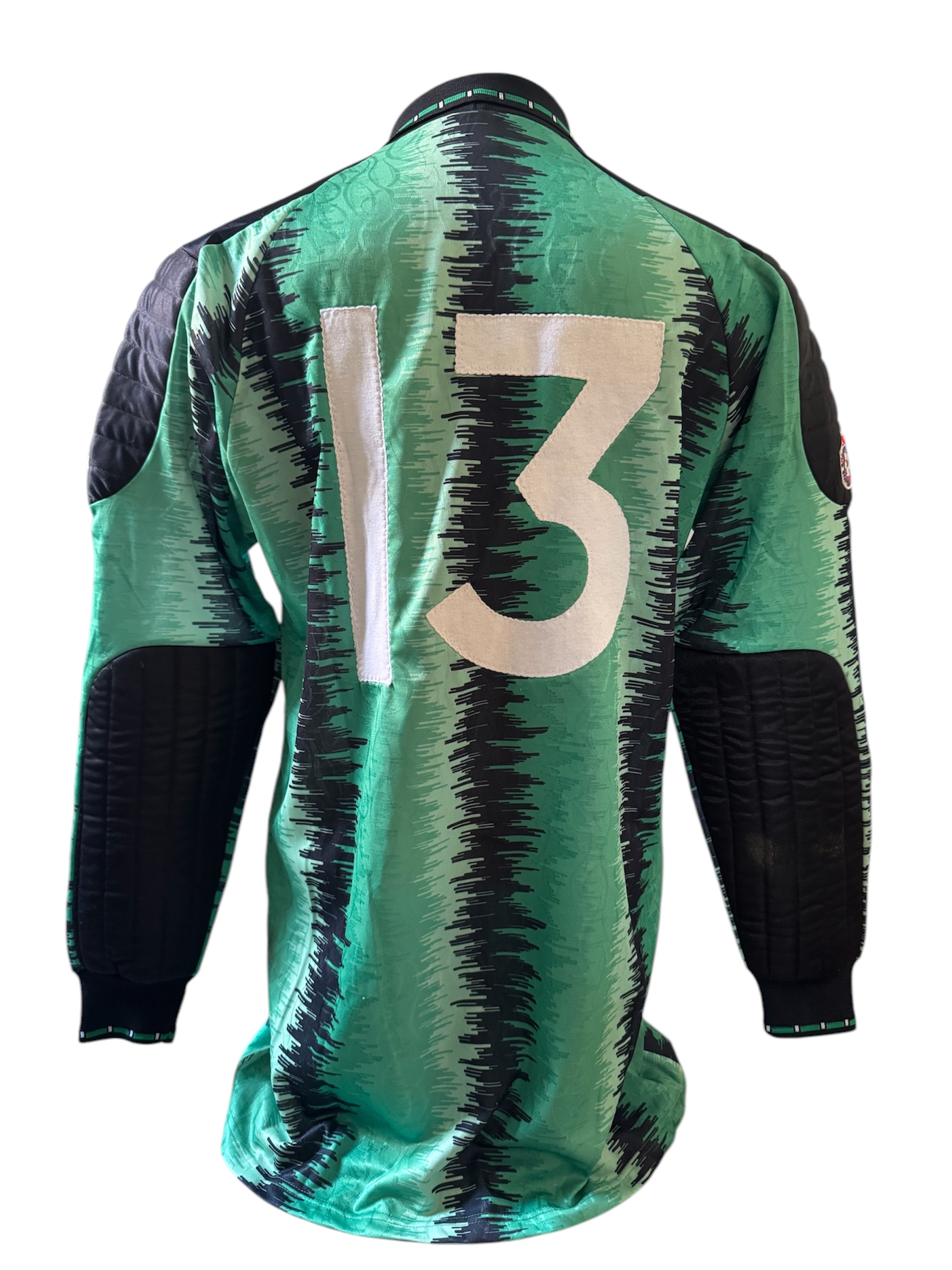 Match Worn Manchester United Shirt - Image 7