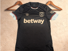 2021 West Ham 3rd Shirt. Size Medium